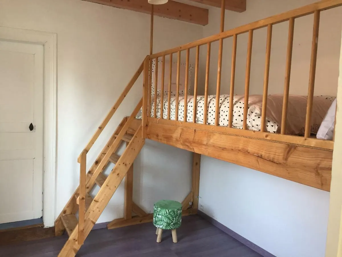Les Roddiers Neuville  Holiday home